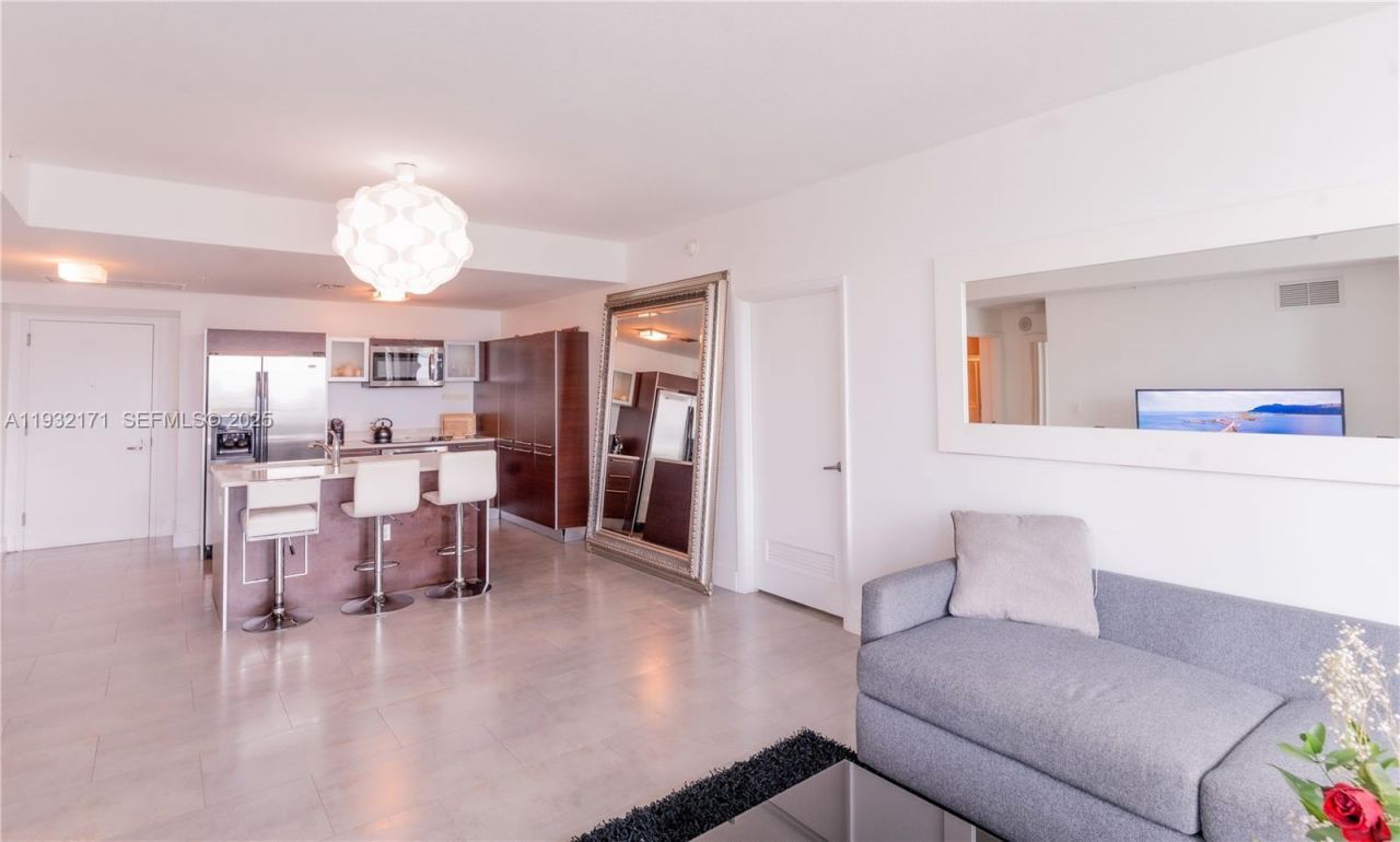 1900 N Bayshore Dr , Unit 3514, Miami, FL 33132 Photo