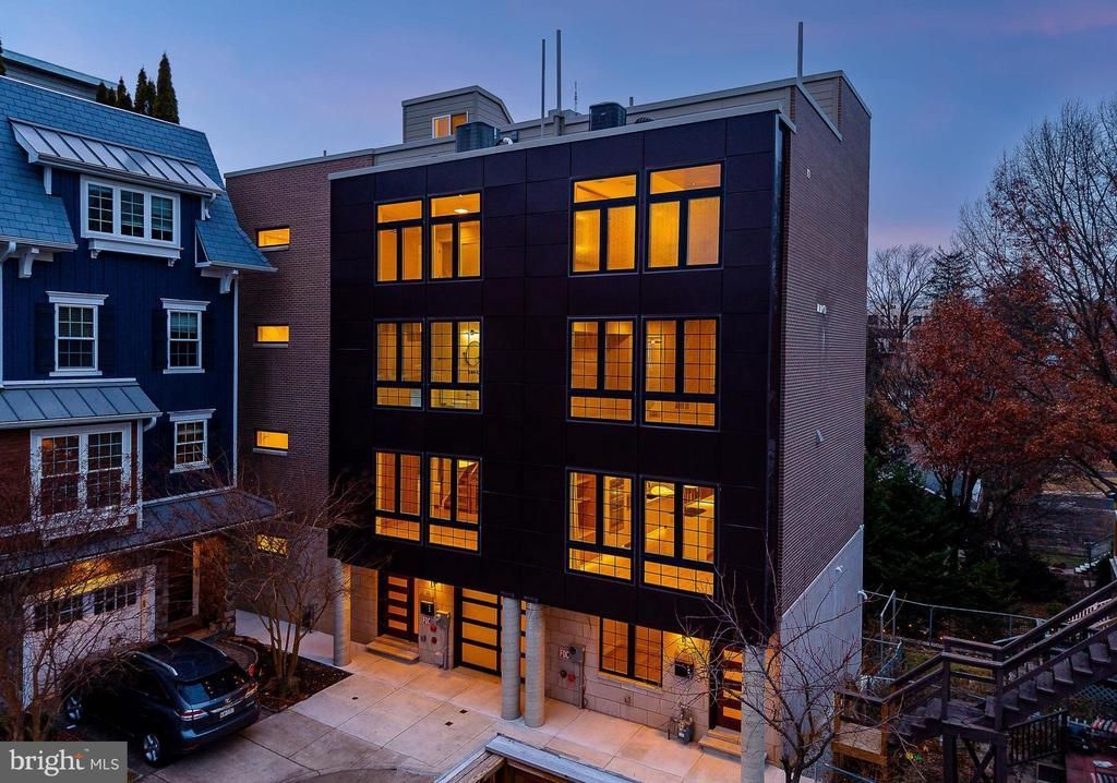 252 GATE STREET, PHILADELPHIA, PA 19128
