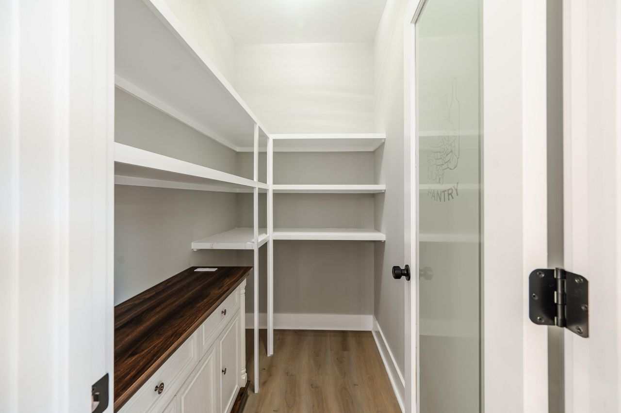 54 Sweetbriar Lane Photo 13