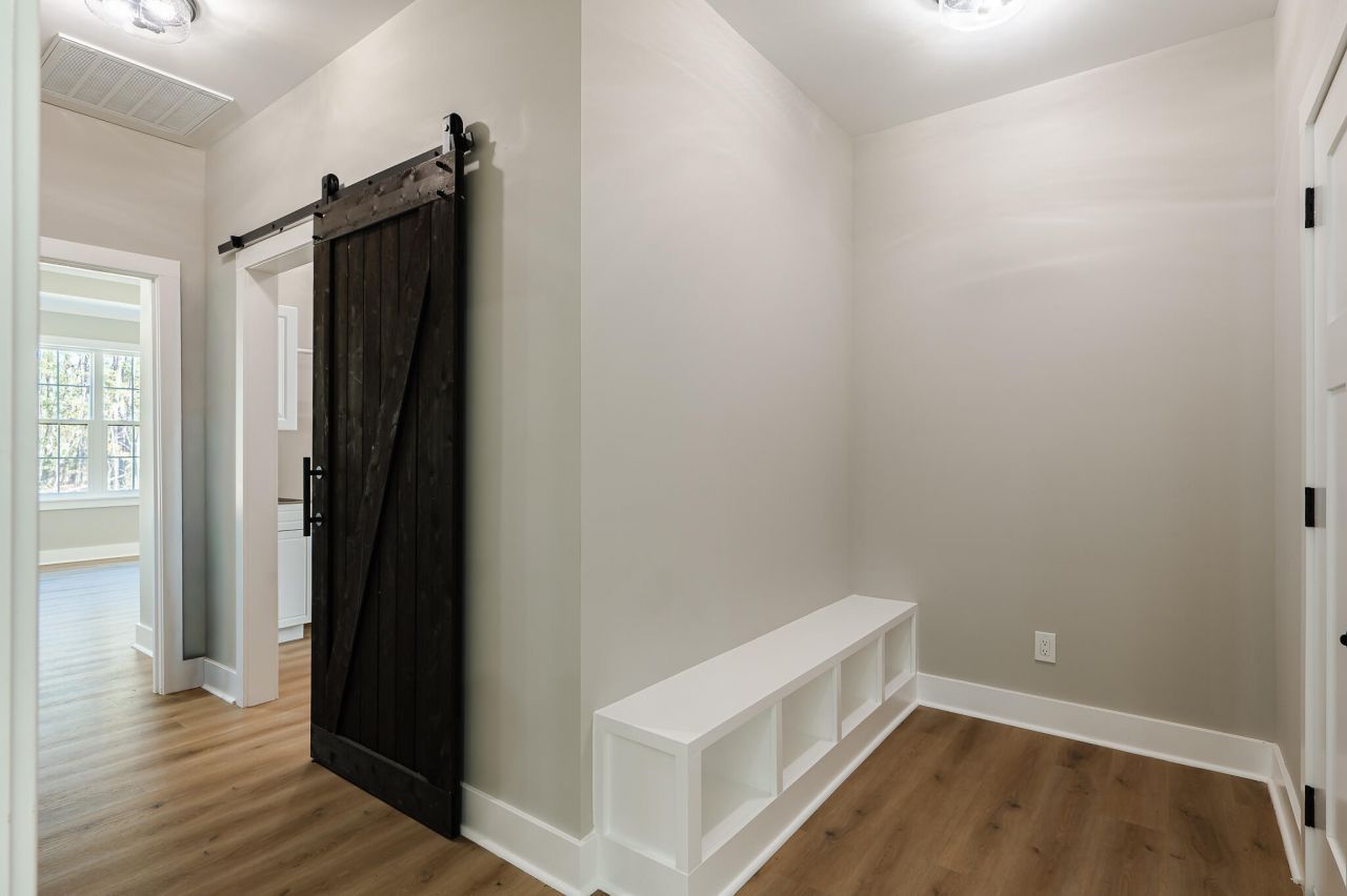 54 Sweetbriar Lane Photo 16