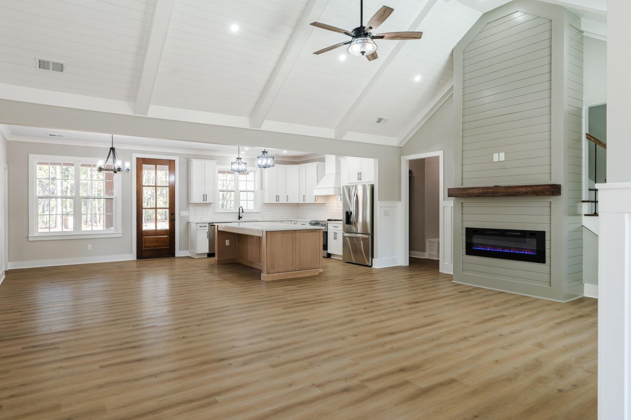 54 Sweetbriar Lane Photo 3