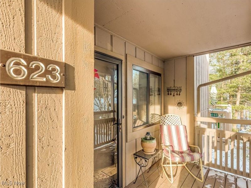 623 Meredith Lane, Cuyahoga Falls, OH 44223 Photo 2