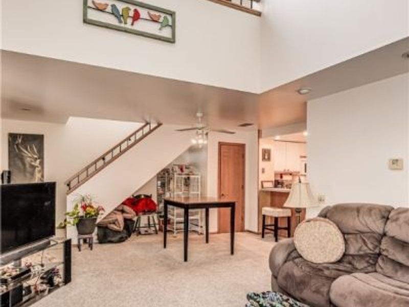 623 Meredith Lane, Cuyahoga Falls, OH 44223 Photo 8