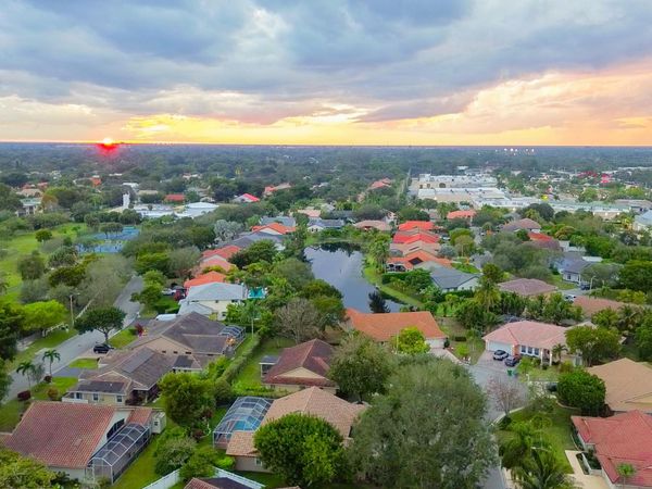 4555 NW 88 Terrace, Coral Springs, FL 33065
