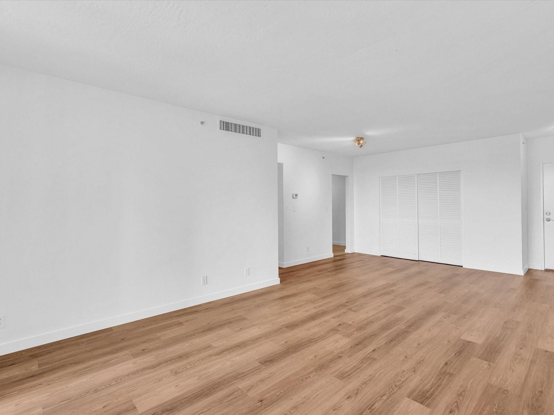 3001 S Ocean Drive, Unit 439, Hollywood, FL 33019 Photo