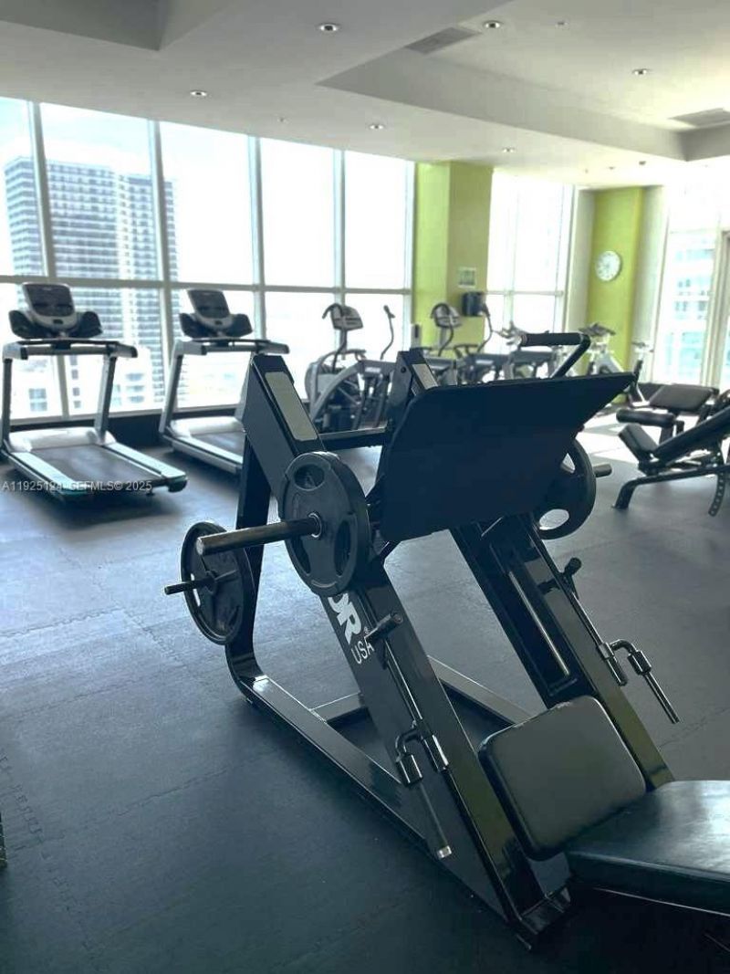 133 NE 2nd Ave , Unit 1512, Miami, FL 33132 Photo