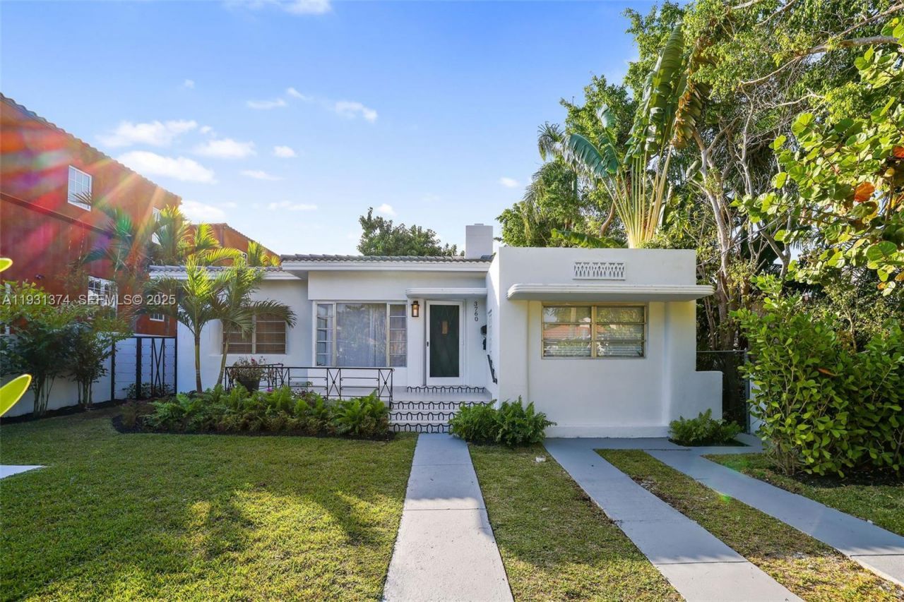 3760 Royal Palm Ave, Miami Beach, FL 33140 Photo
