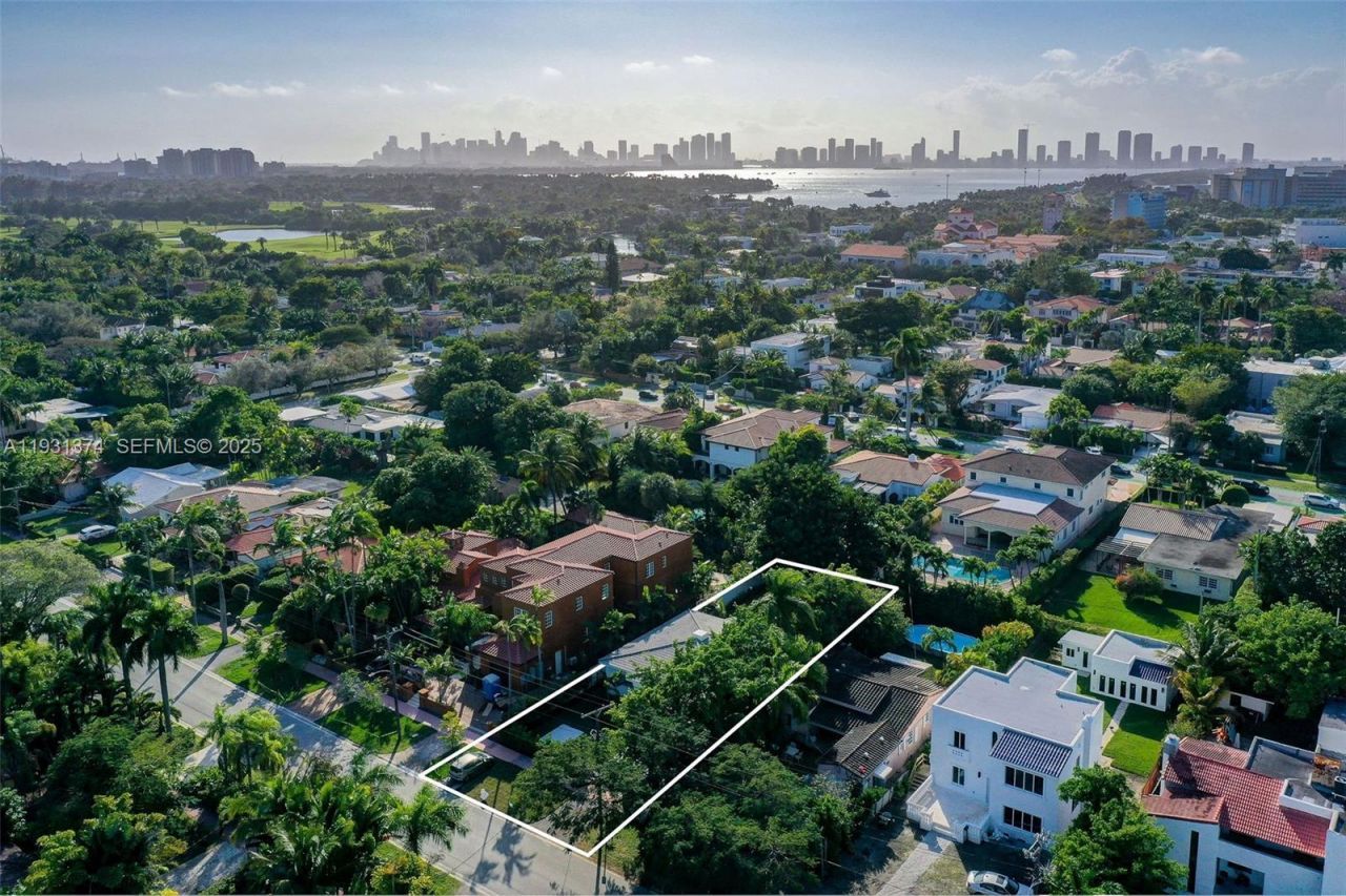 3760 Royal Palm Ave, Miami Beach, FL 33140 Photo