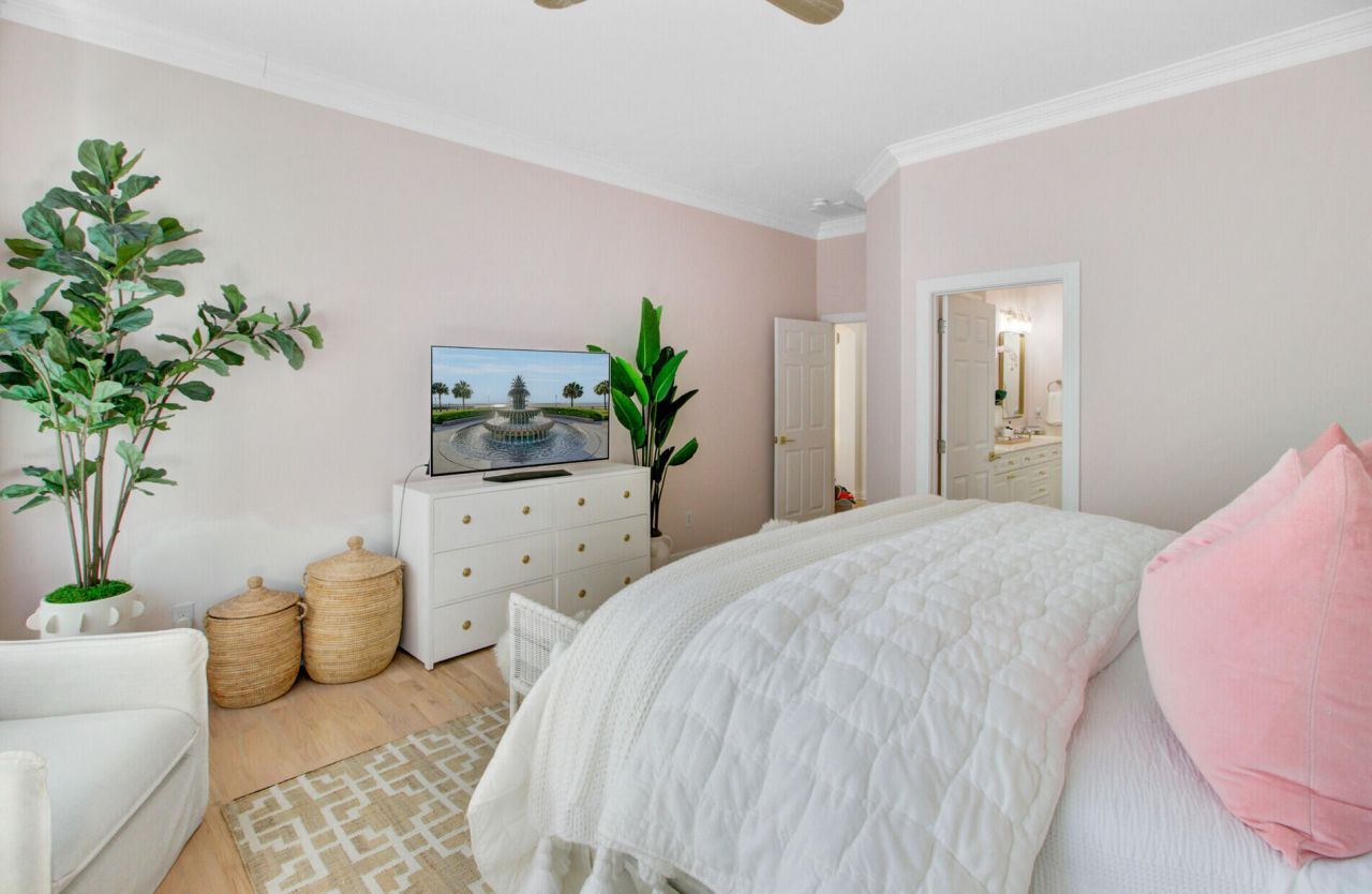 704 Netherton Court Photo 27
