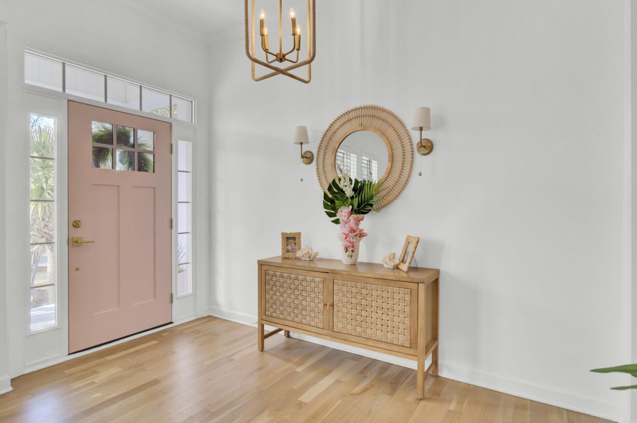 704 Netherton Court Photo 4