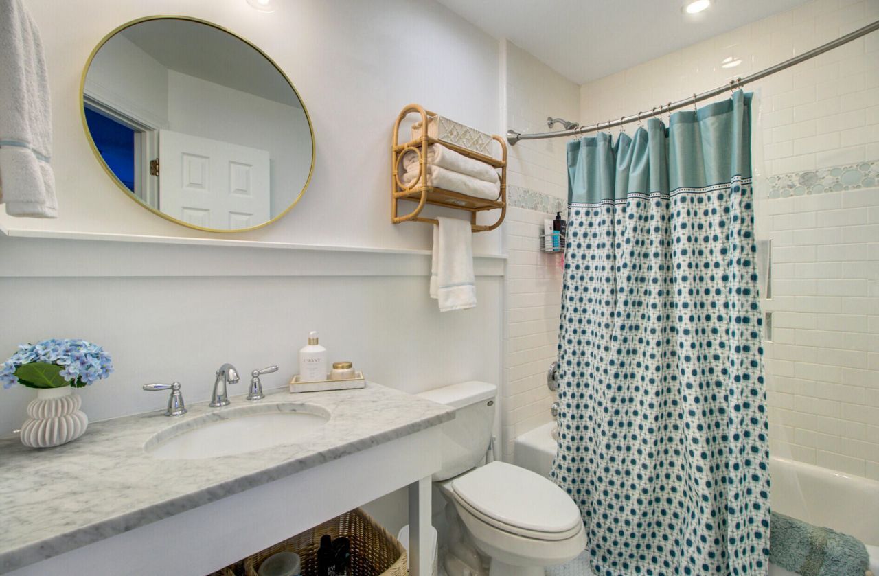704 Netherton Court Photo 45