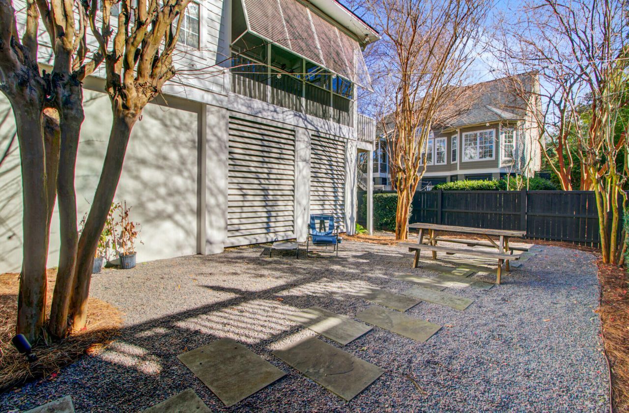 704 Netherton Court Photo 54