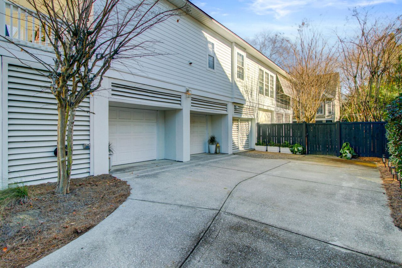 704 Netherton Court Photo 56