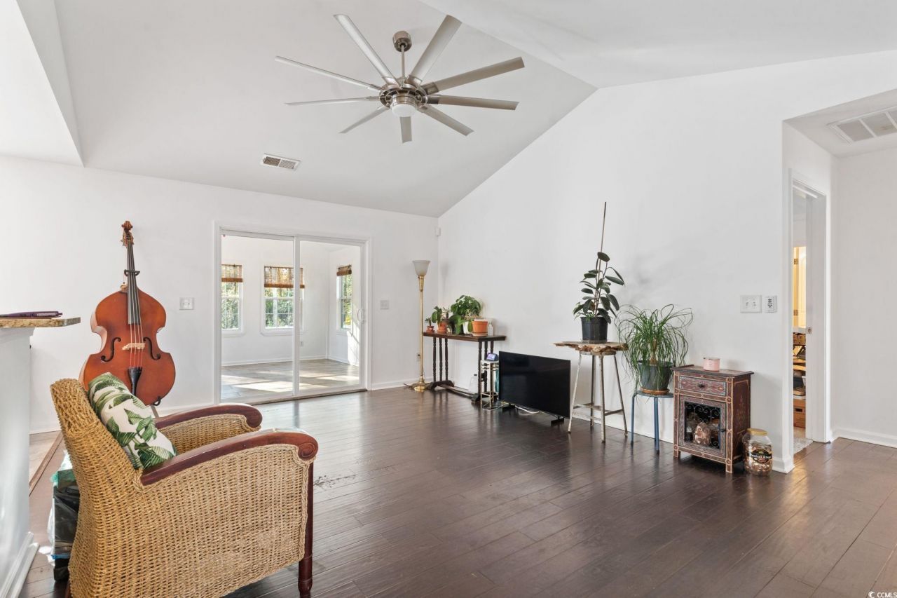 1829 Ronald Phillips Ave. Photo 4