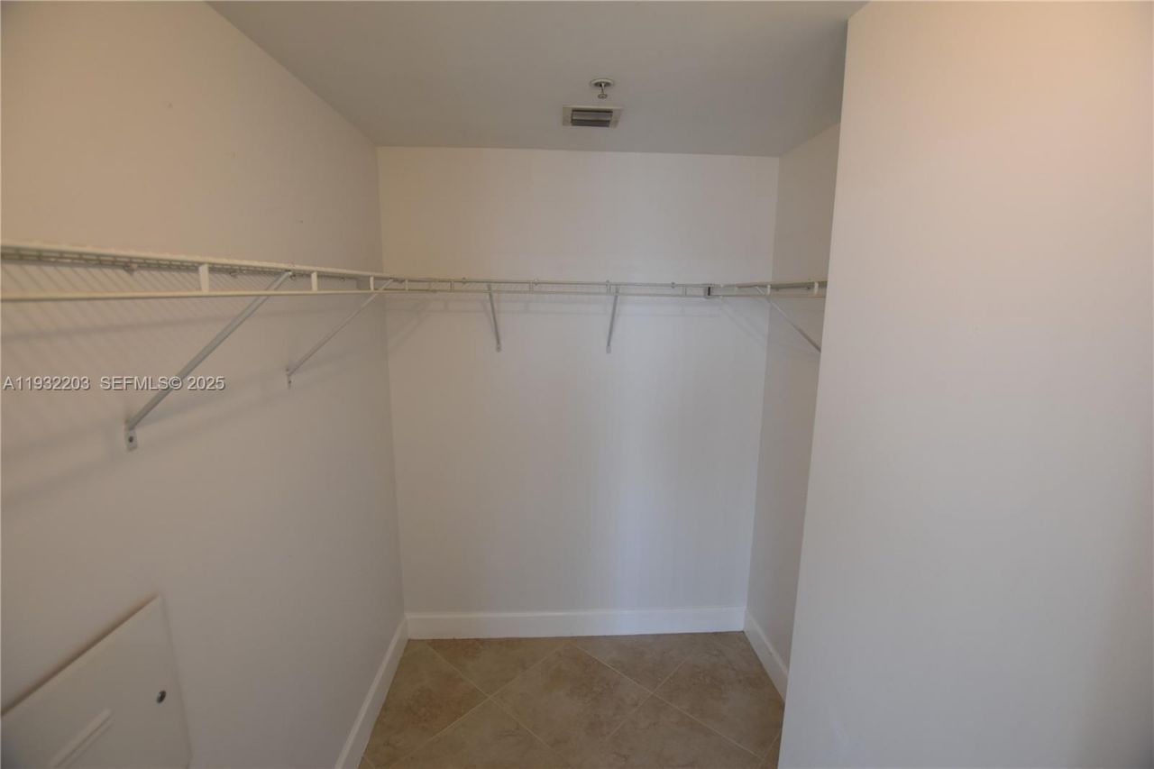 550 Okeechobee Blvd, Unit 1216, West Palm Beach, FL 33401 Photo