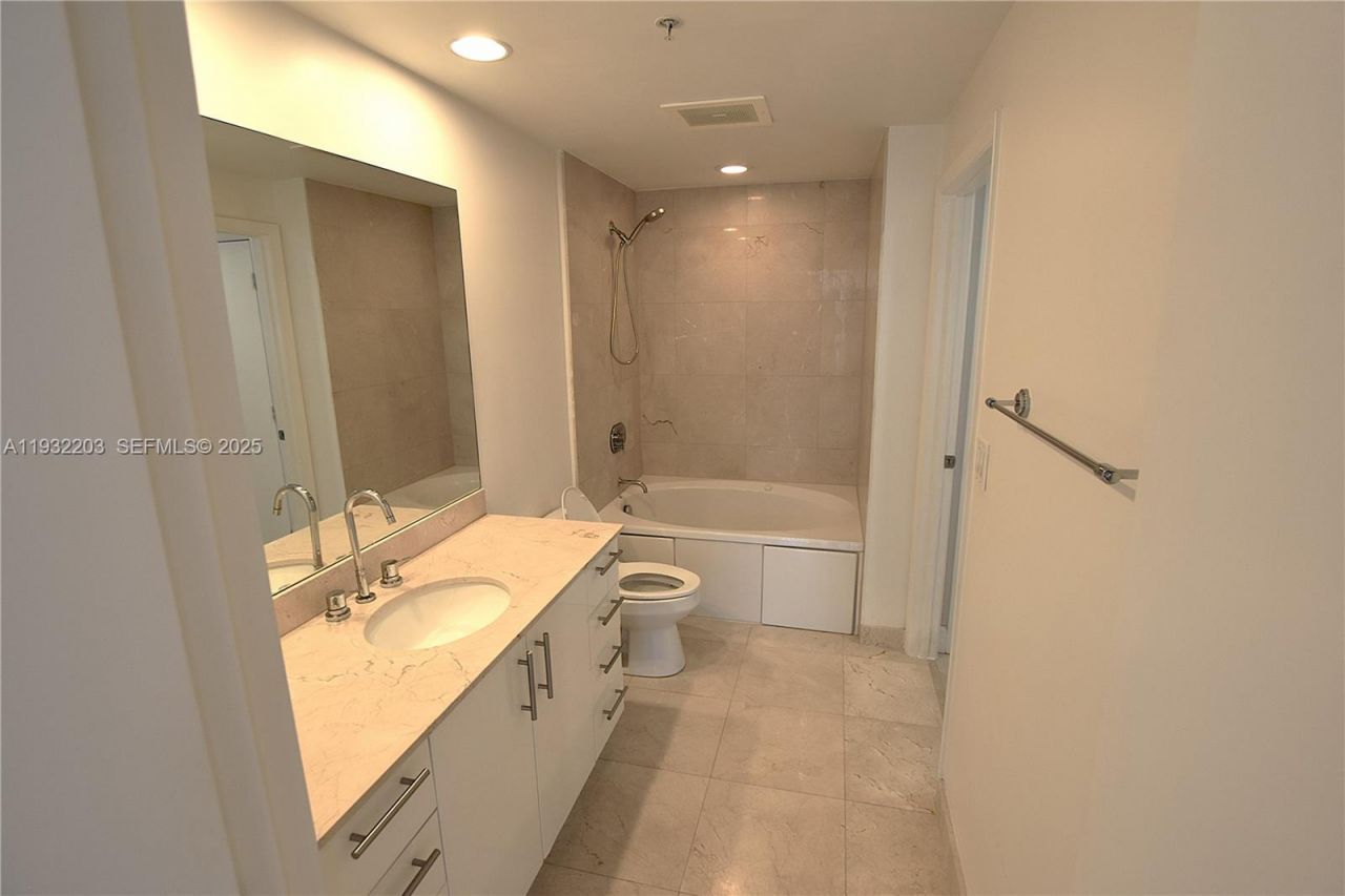 550 Okeechobee Blvd, Unit 1216, West Palm Beach, FL 33401 Photo