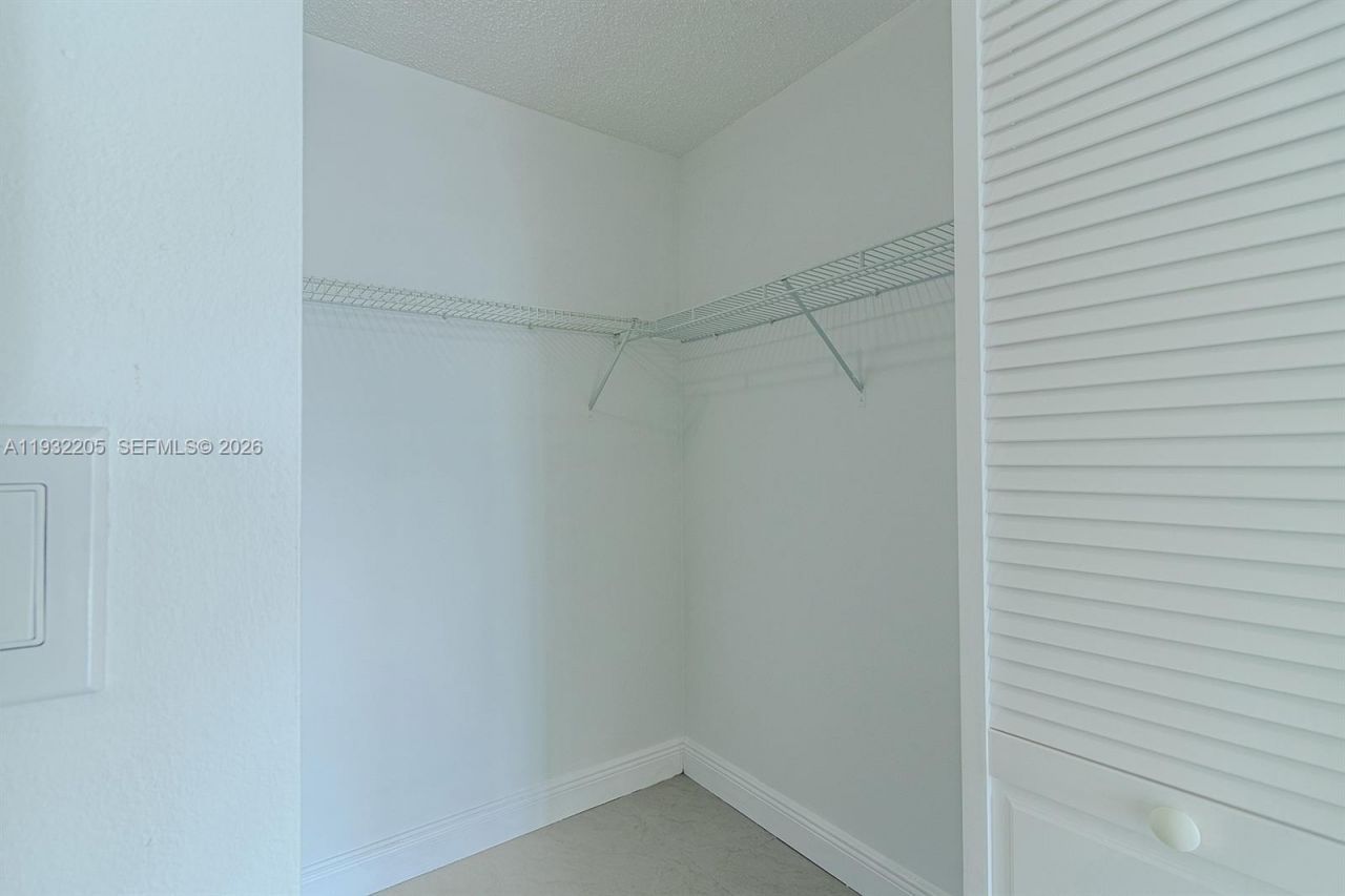 1000 Parkview Dr, Unit 301, Hallandale Beach, FL 33009 Photo