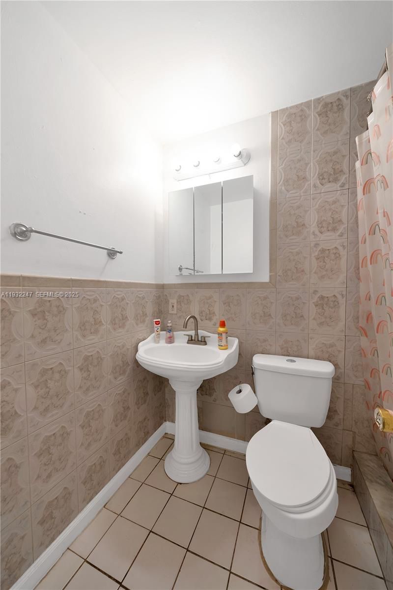 4457 NW 185th St, Miami Gardens, FL 33055 Photo