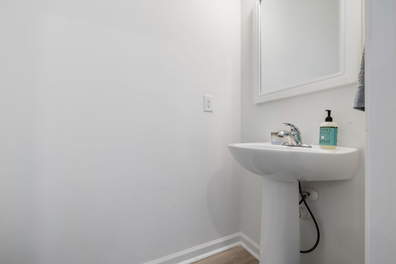 829 Recess Point Drive Photo 13