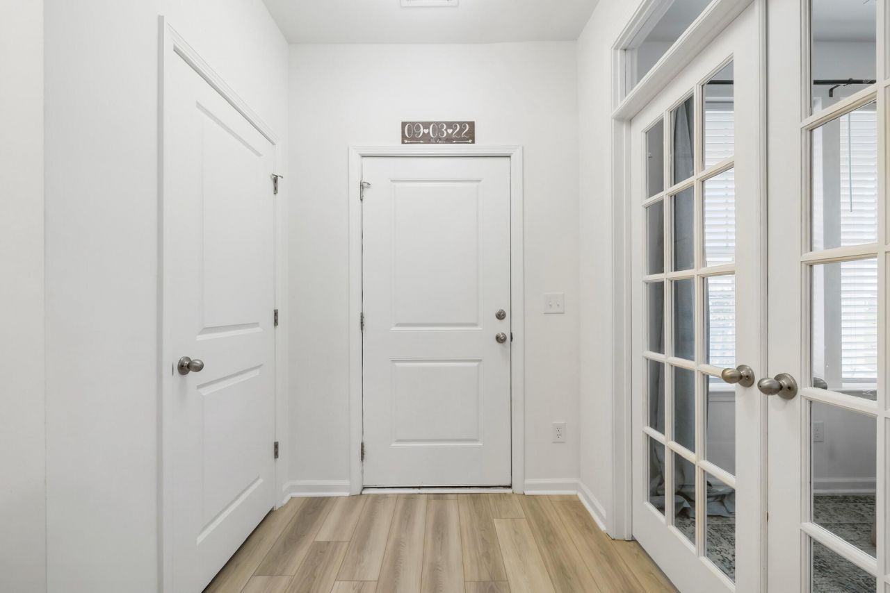 829 Recess Point Drive Photo 4