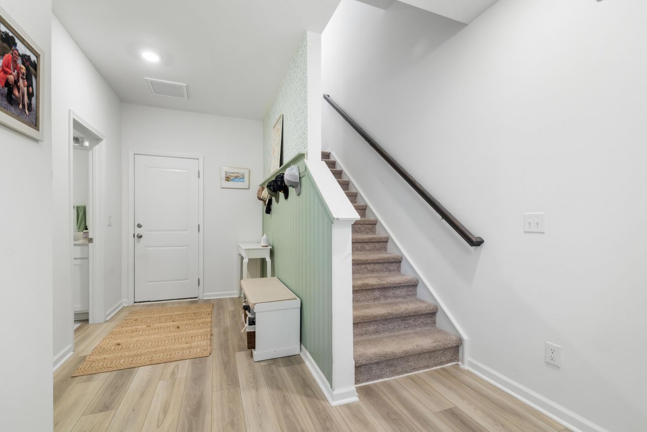 829 Recess Point Drive Photo 5