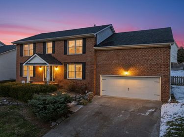 621 Rolling Creek Lane, Lexington, KY 40515
