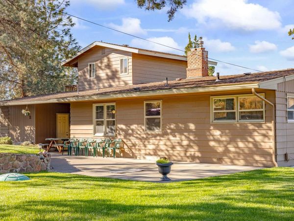 402 Claremont Drive, Madras, OR 97741