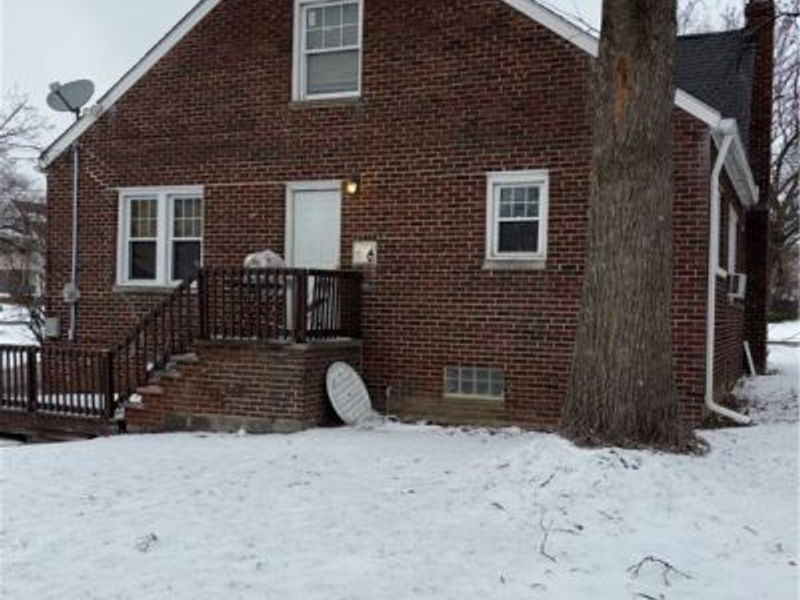 8220 Garfield Boulevard, Garfield Heights, OH 44125 Photo 2