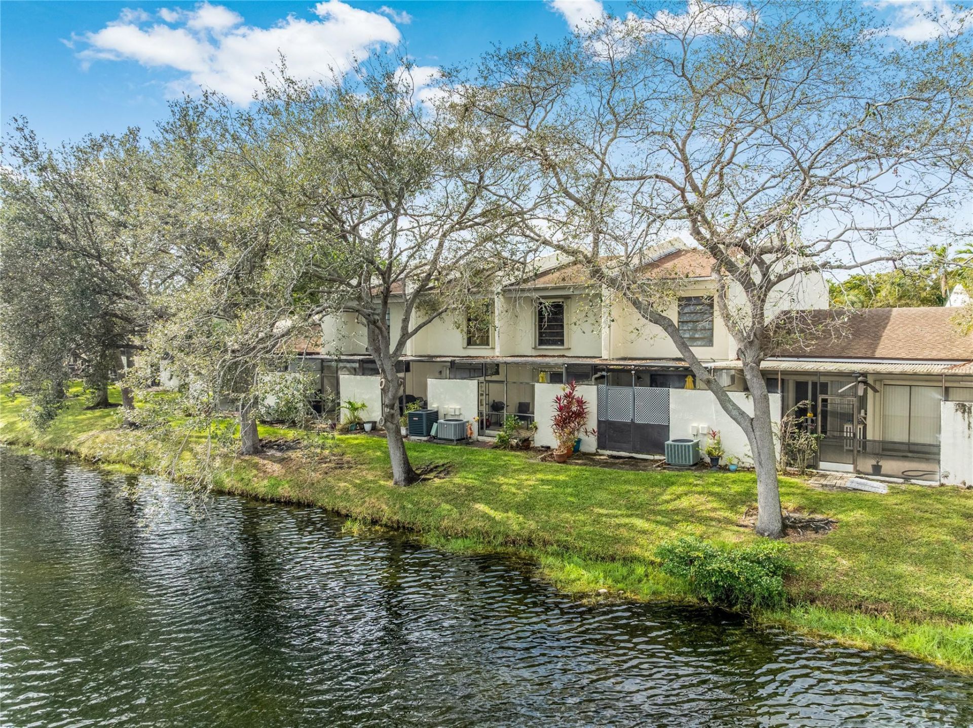 1225 NW 98th Terrace, Unit 144, Pembroke Pines, FL 33024 Photo