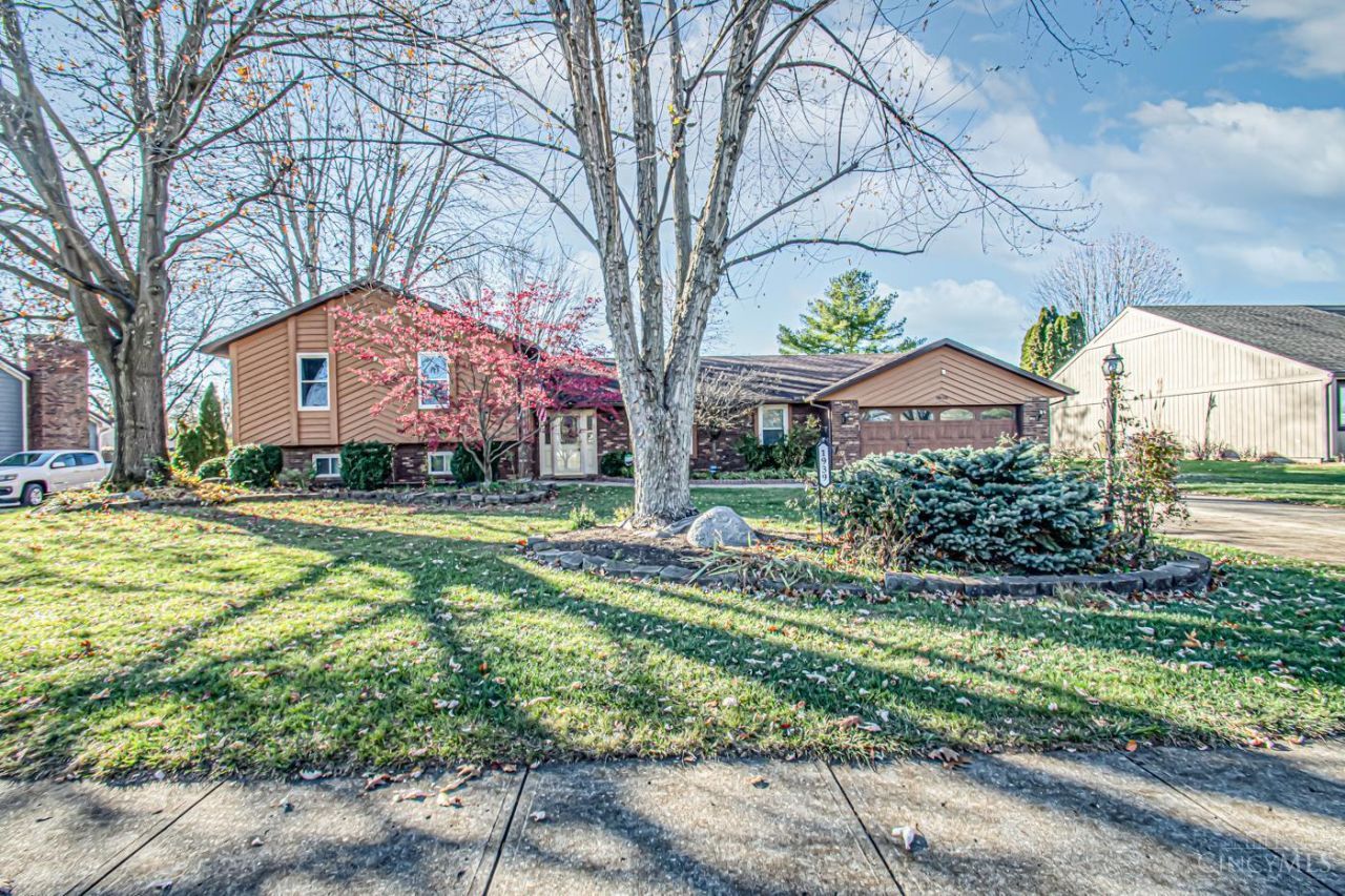 1939 Sugar Run Trail, Bellbrook, OH 45305 Main Photo