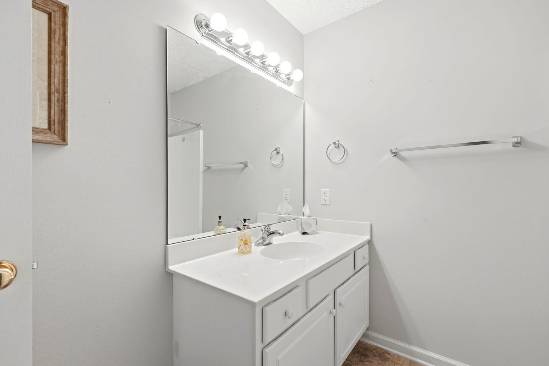 510 Colonial Trace Dr. Photo 14