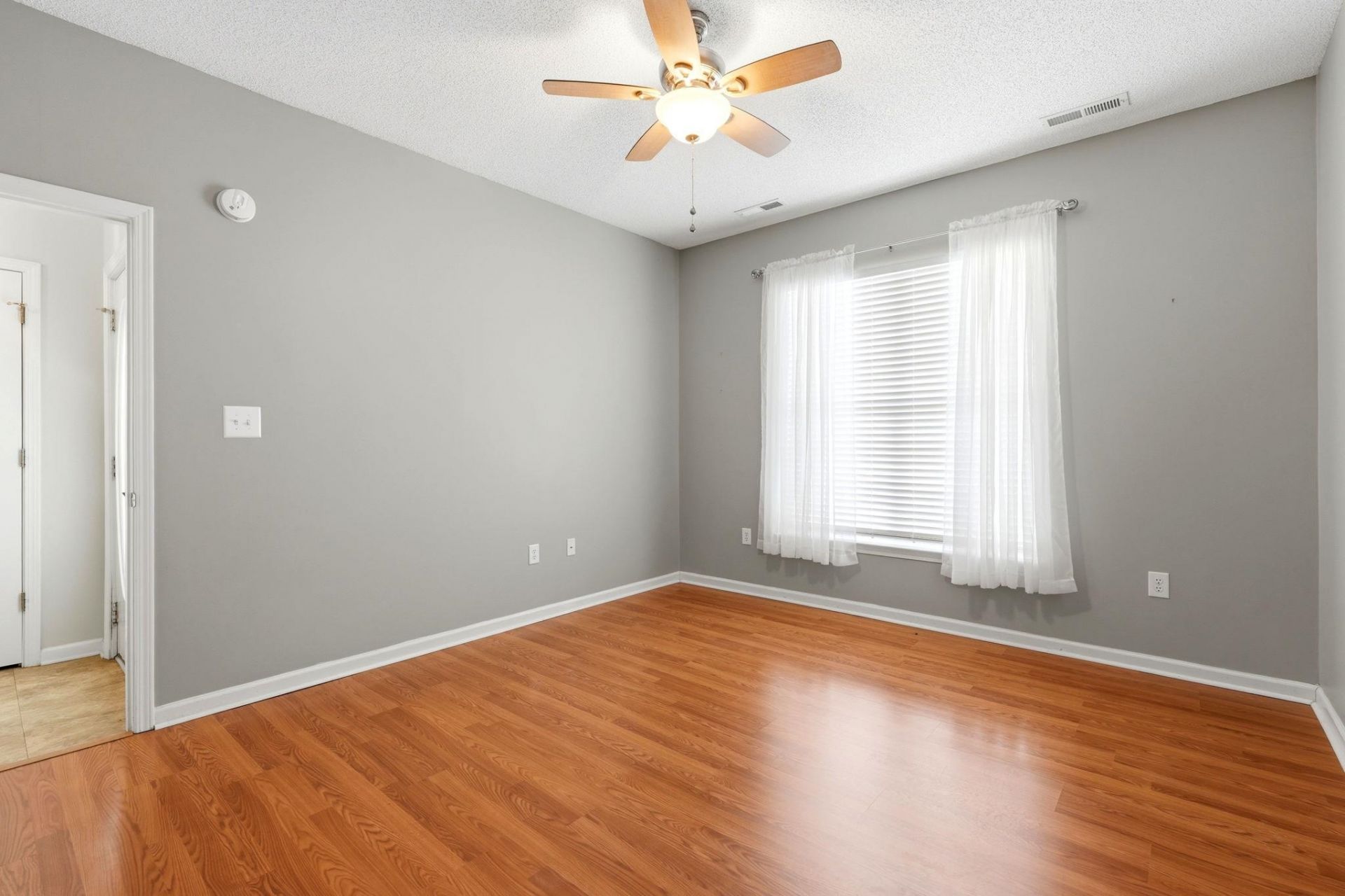 510 Colonial Trace Dr. Photo 23