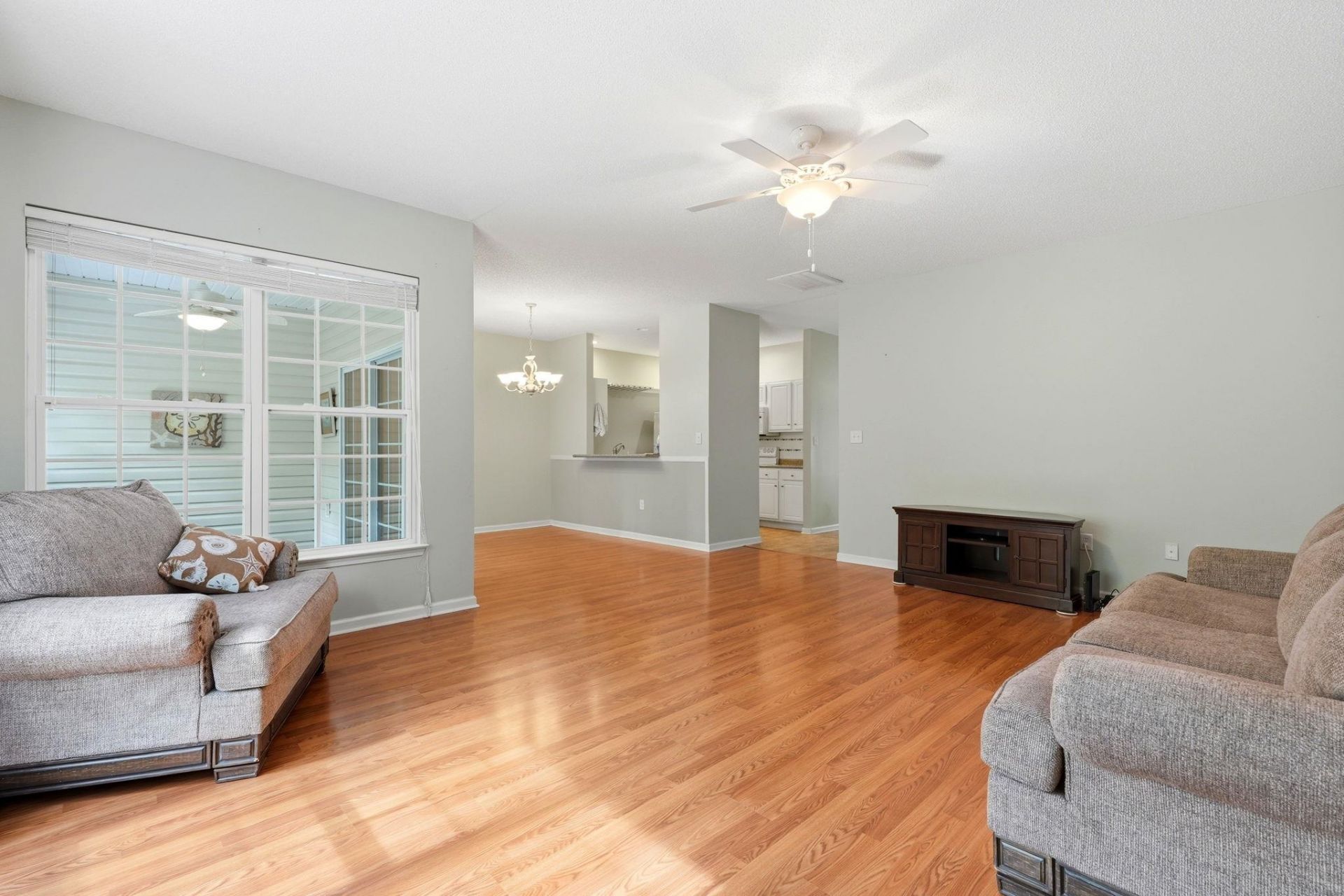 510 Colonial Trace Dr. Photo 4
