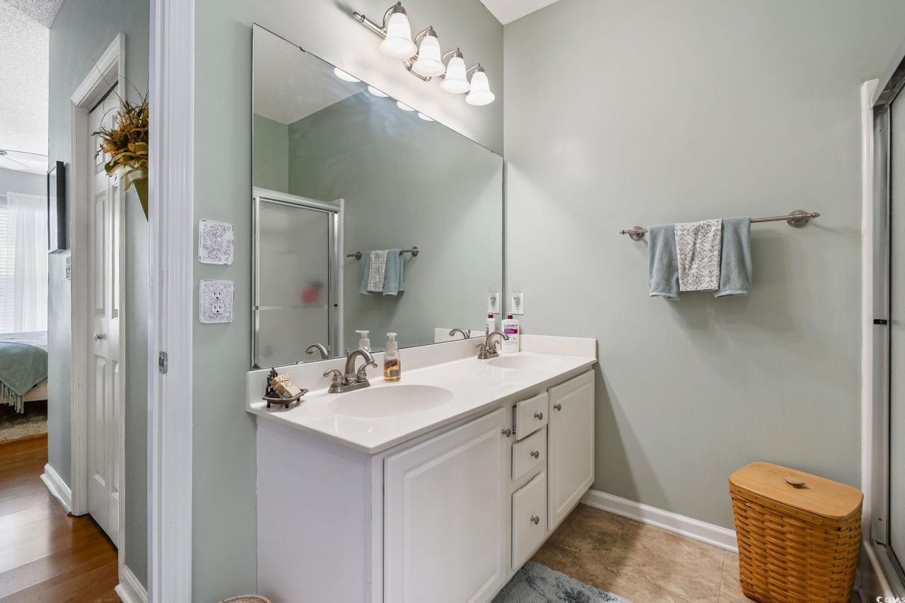 510 Colonial Trace Dr. Photo 5