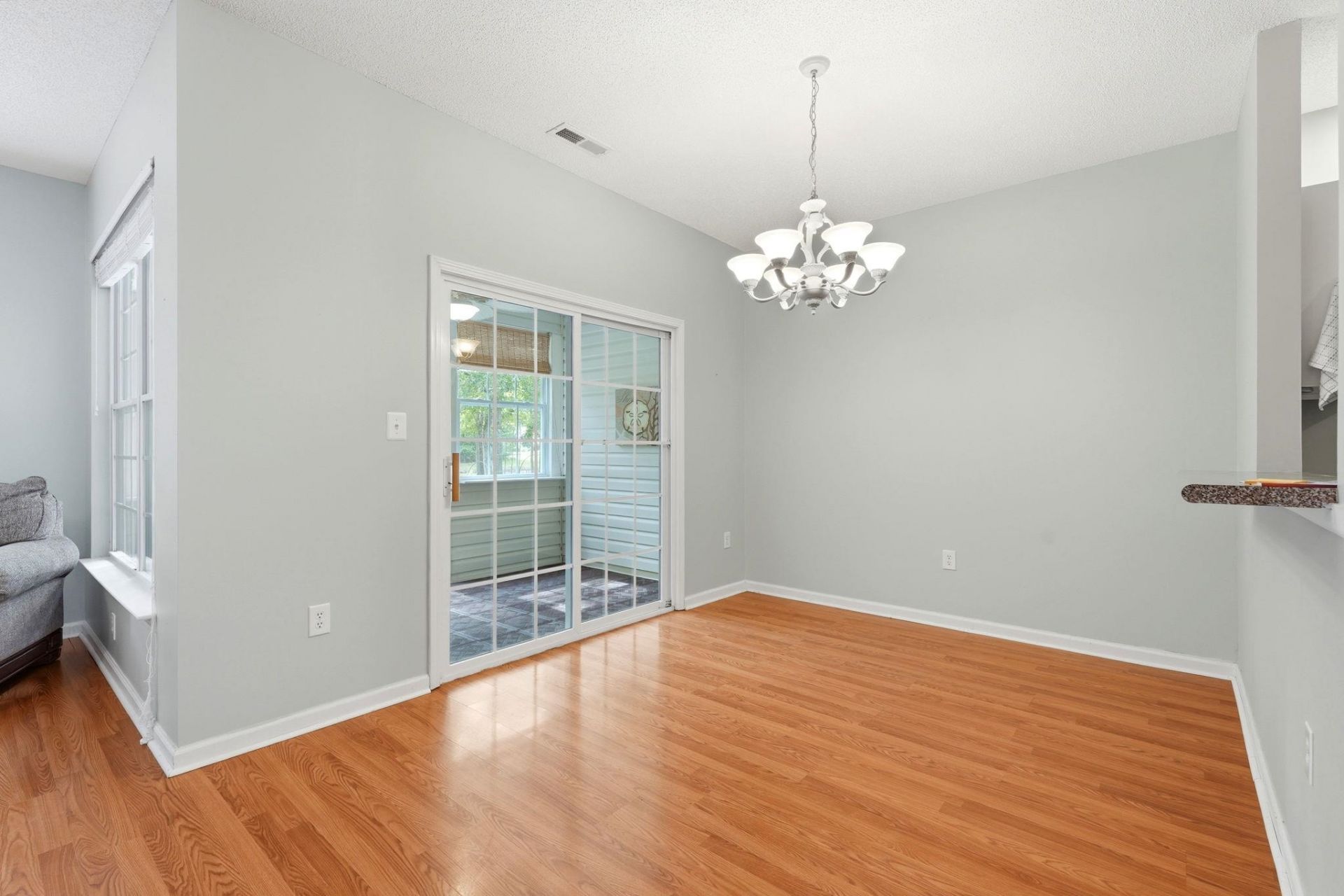 510 Colonial Trace Dr. Photo 7