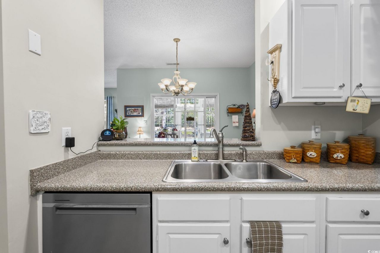 510 Colonial Trace Dr. Photo 9