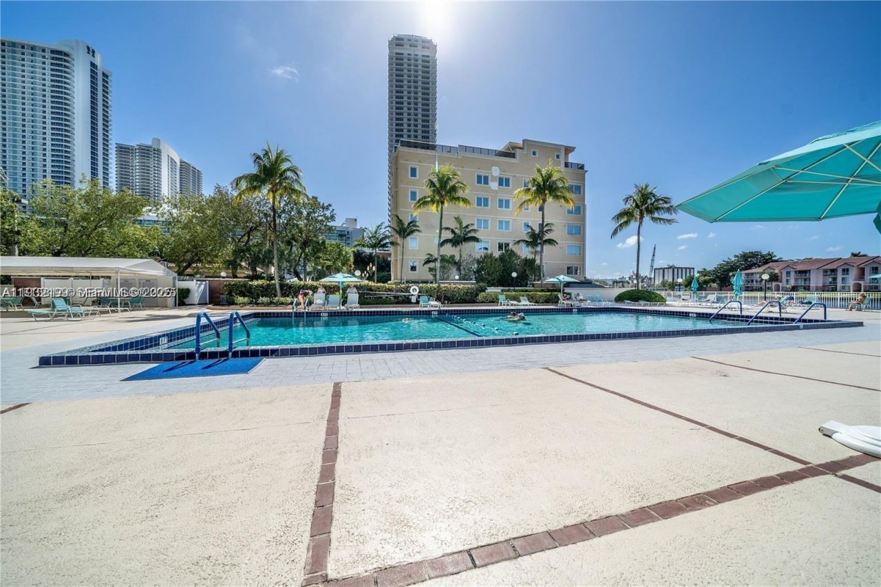 3800 S Ocean Dr, Unit 1117, Hollywood, FL 33019 Photo