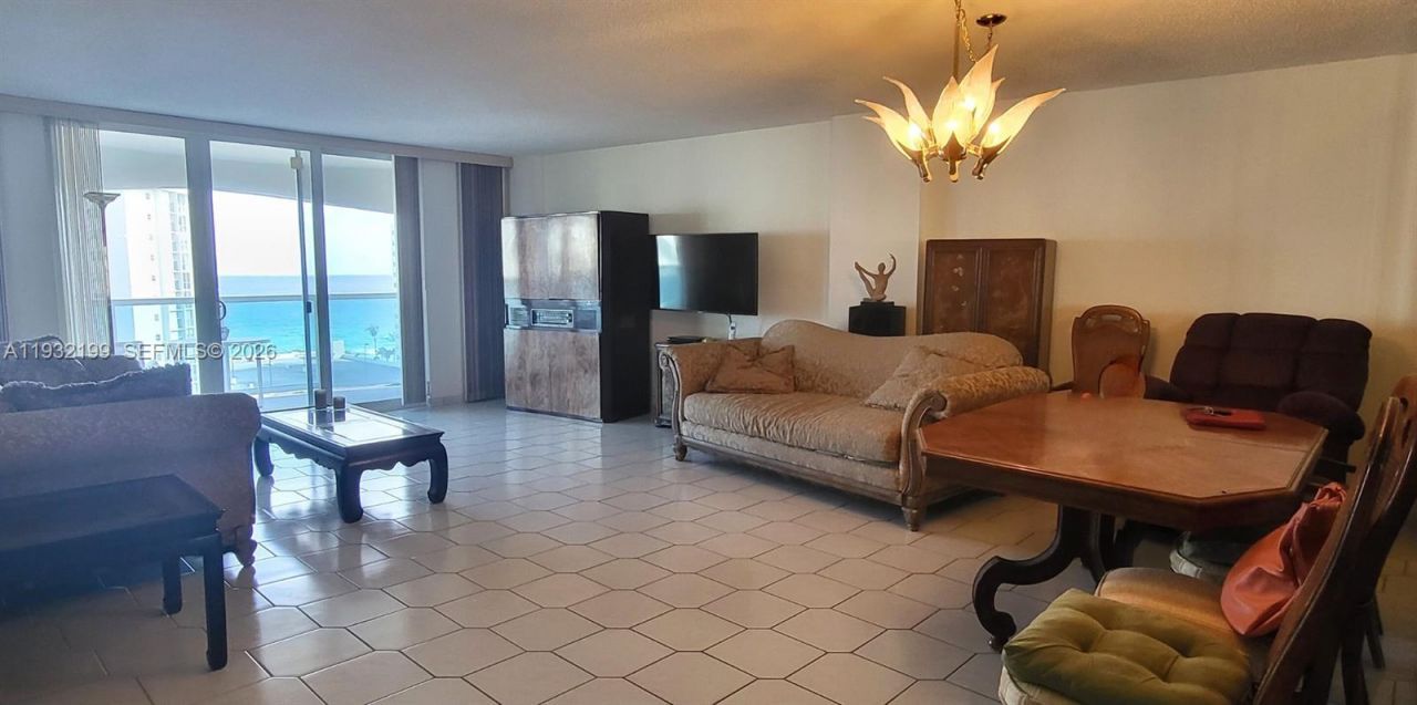 3800 S Ocean Dr, Unit 1117, Hollywood, FL 33019 Photo