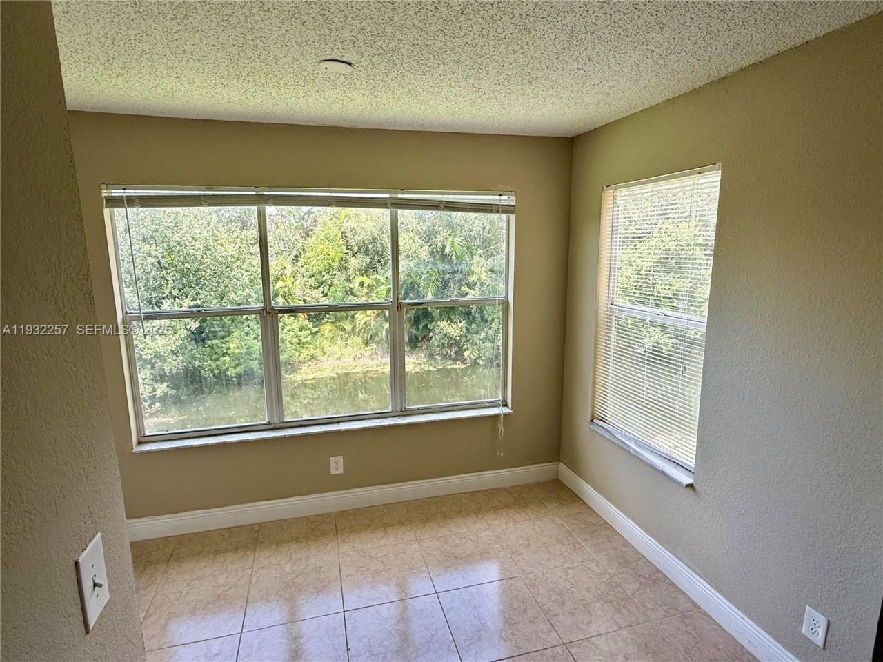 595 Vista Isles Dr, Unit 1923, Sunrise, FL 33325 Photo