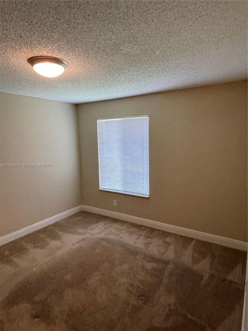 595 Vista Isles Dr, Unit 1923, Sunrise, FL 33325 Photo