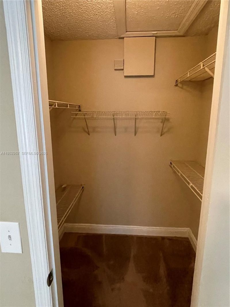 595 Vista Isles Dr, Unit 1923, Sunrise, FL 33325 Photo