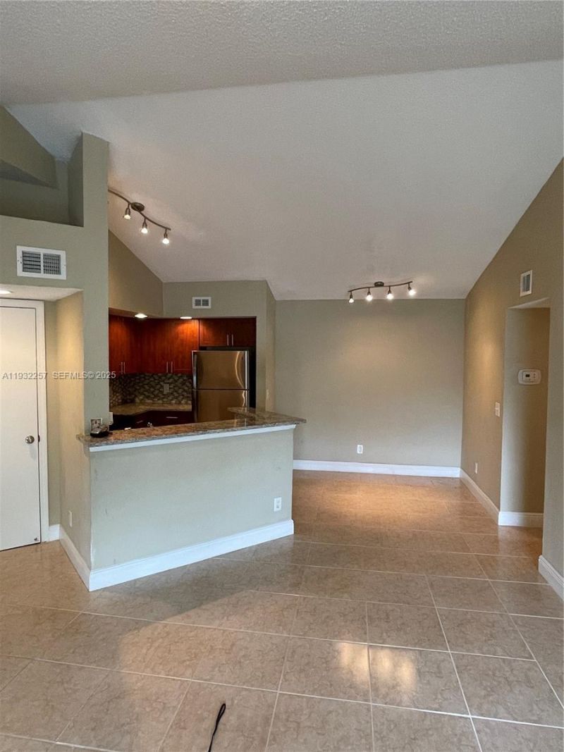 595 Vista Isles Dr, Unit 1923, Sunrise, FL 33325 Photo