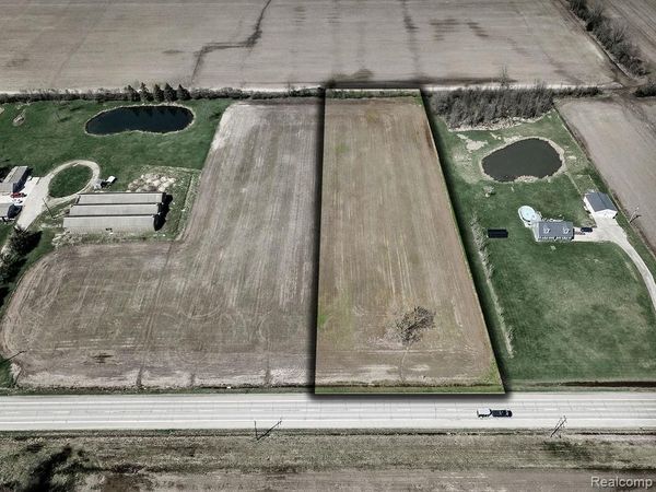 32 Mile Road, Richmond, MI 48062