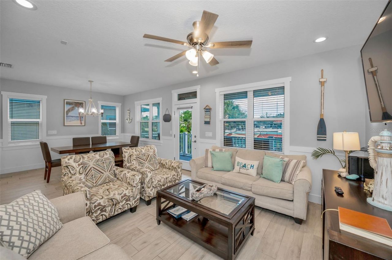 204 Gulf Boulevard, Indian Rocks Beach, FL 33785 Photo