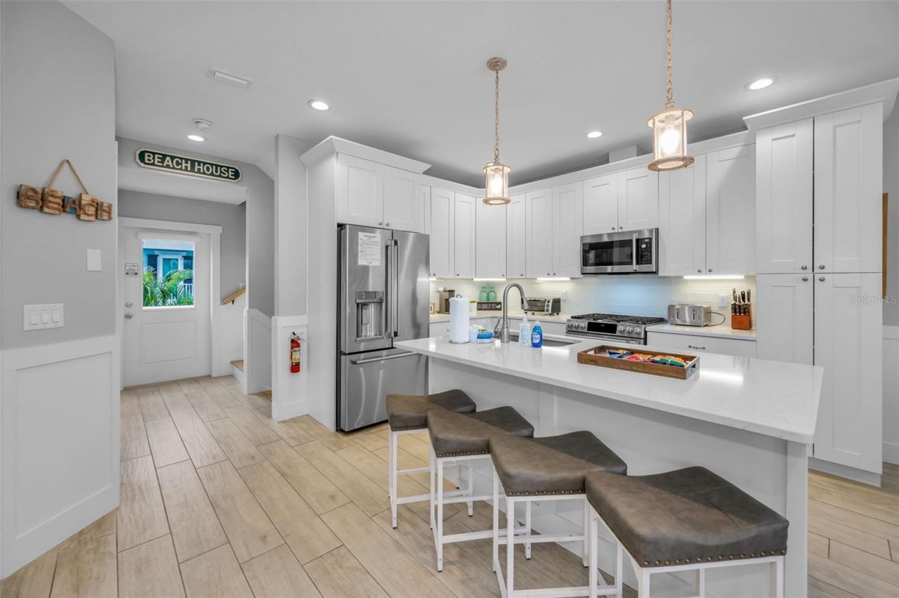 204 Gulf Boulevard, Indian Rocks Beach, FL 33785 Photo