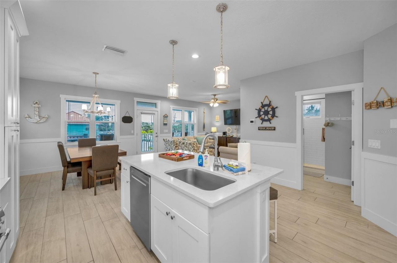 204 Gulf Boulevard, Indian Rocks Beach, FL 33785 Photo