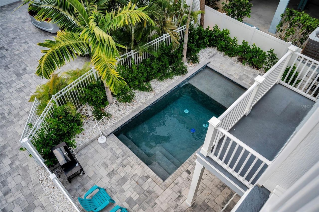 204 Gulf Boulevard, Indian Rocks Beach, FL 33785 Photo