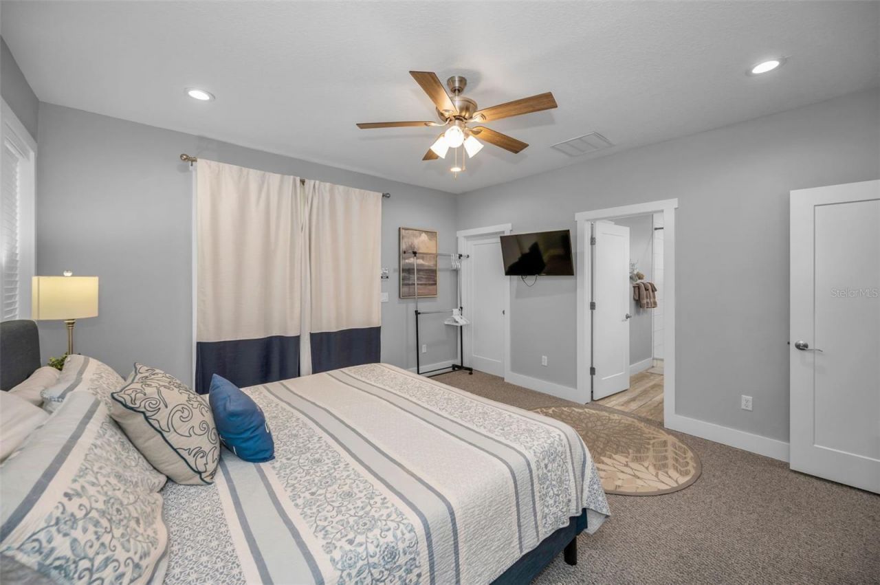 204 Gulf Boulevard, Indian Rocks Beach, FL 33785 Photo