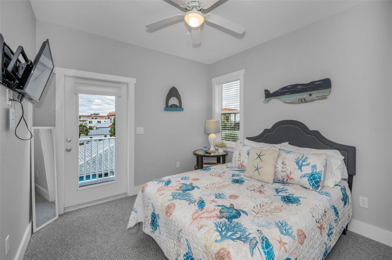 204 Gulf Boulevard, Indian Rocks Beach, FL 33785 Photo