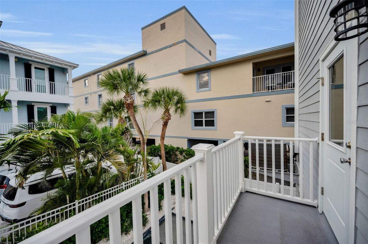 204 Gulf Boulevard, Indian Rocks Beach, FL 33785 Photo
